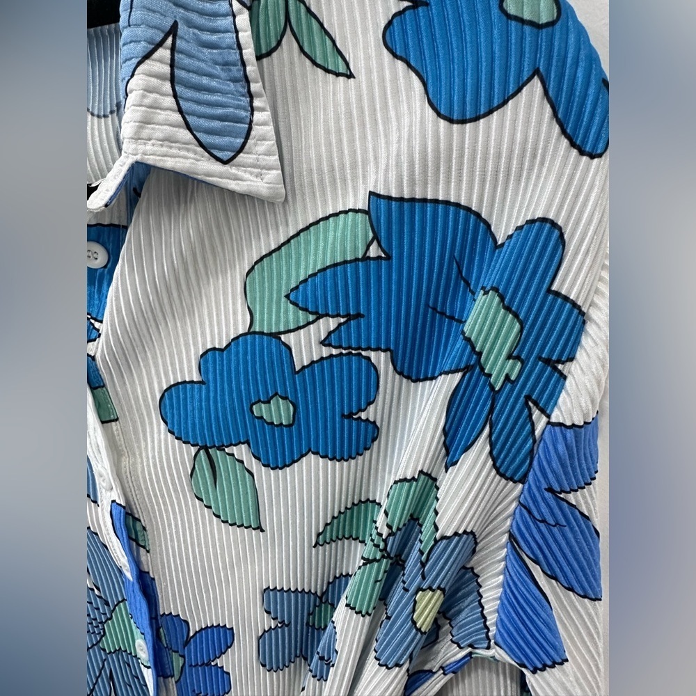Floral Button-Up Dress with Belt - Picture 7 of 8